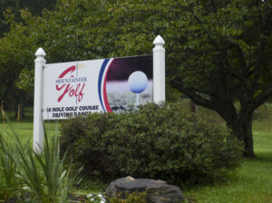 Golden family purchases Mountaineer Golf Course
